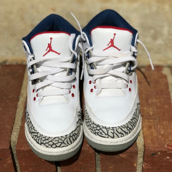 Air Jordan Retro 3 True Blue Size 5.5Y / 7 W - Picture 3 of 9